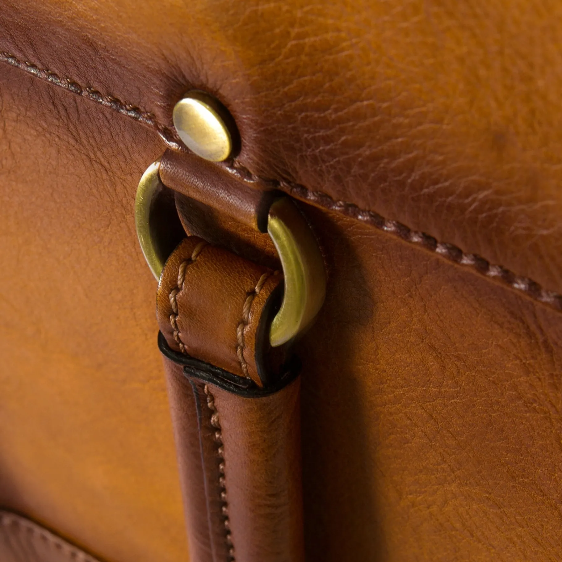 intercontinental__trolley_6.webp GUIDOMAGGI Pratesi Bags>Intercontinental - Trolley in Pelle Design
