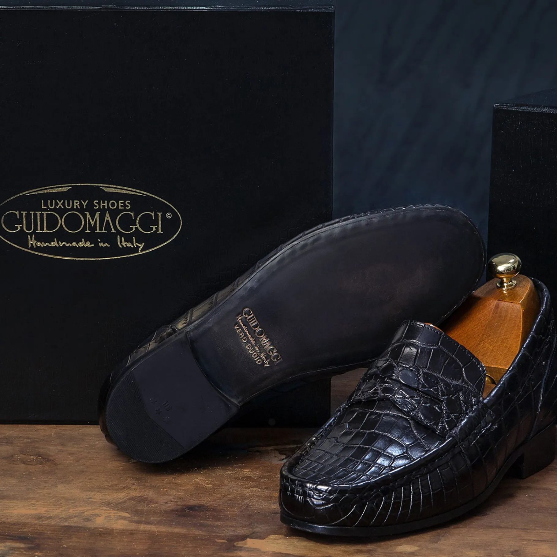 kuwait__mocassini_esotich_5.webp Uomo GUIDOMAGGI Scarpe In Pelle Esotica | Cucitura Goodyear>Kuwait - Mocassini Esotiche che alzano la statura in Pelle Coccodrillo Esotico Fino a 6.5 cm più alto