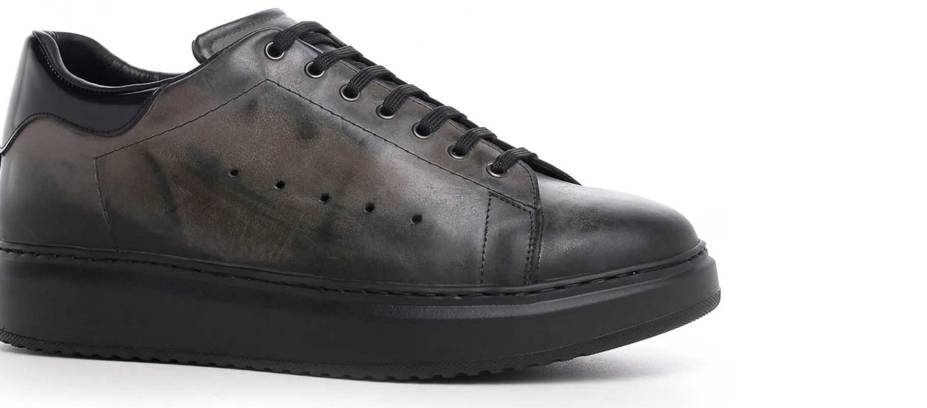 leeds__sneakers_con_rialz_0.webp Uomo GUIDOMAGGI Sneakers>Leeds - Sneakers con rialzo in Pelle Pieno Fiore da 6 a 8 cm più alto