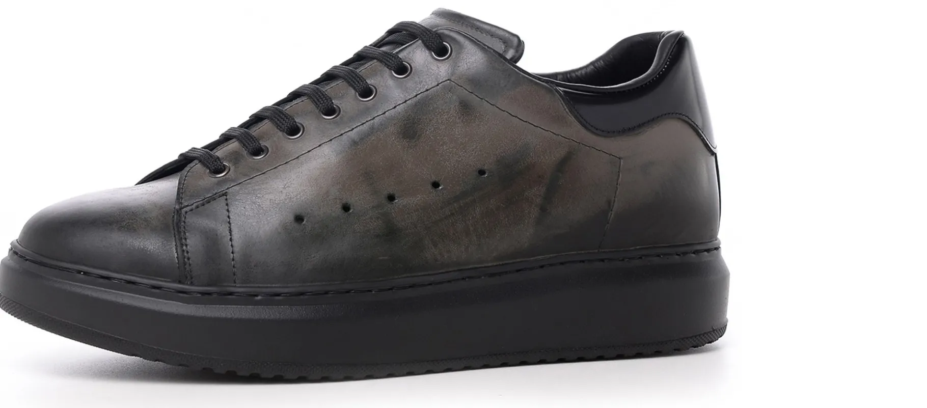 leeds__sneakers_con_rialz_1.webp Uomo GUIDOMAGGI Sneakers>Leeds - Sneakers con rialzo in Pelle Pieno Fiore da 6 a 8 cm più alto