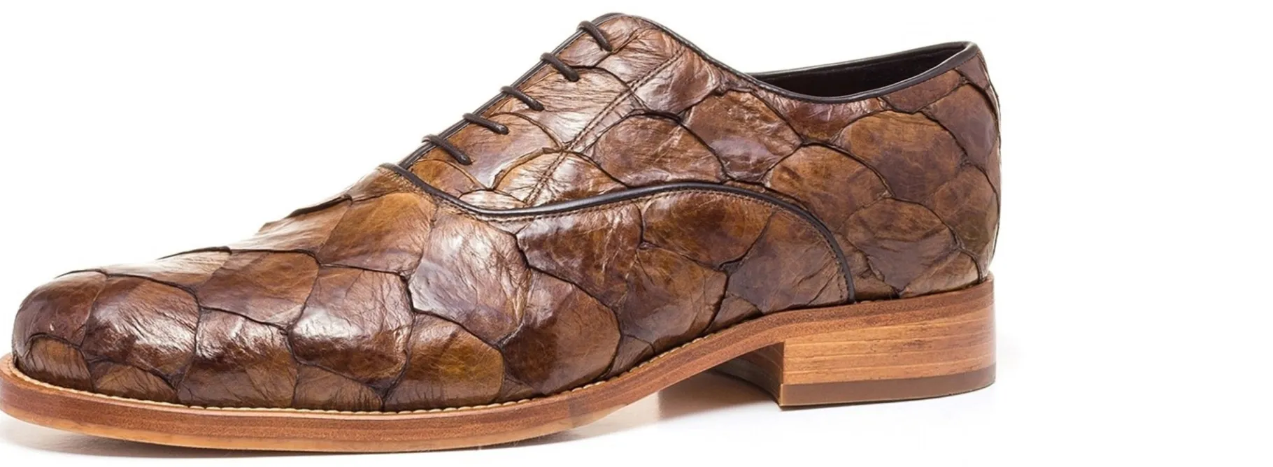 rua_oscar_freire__classic_2.webp Uomo GUIDOMAGGI Scarpe In Pelle Esotica>Rua Oscar Freire - Classiche Esotiche scarpe con rialzo in Pelle Piracucu da 6 a 8 cm più alto