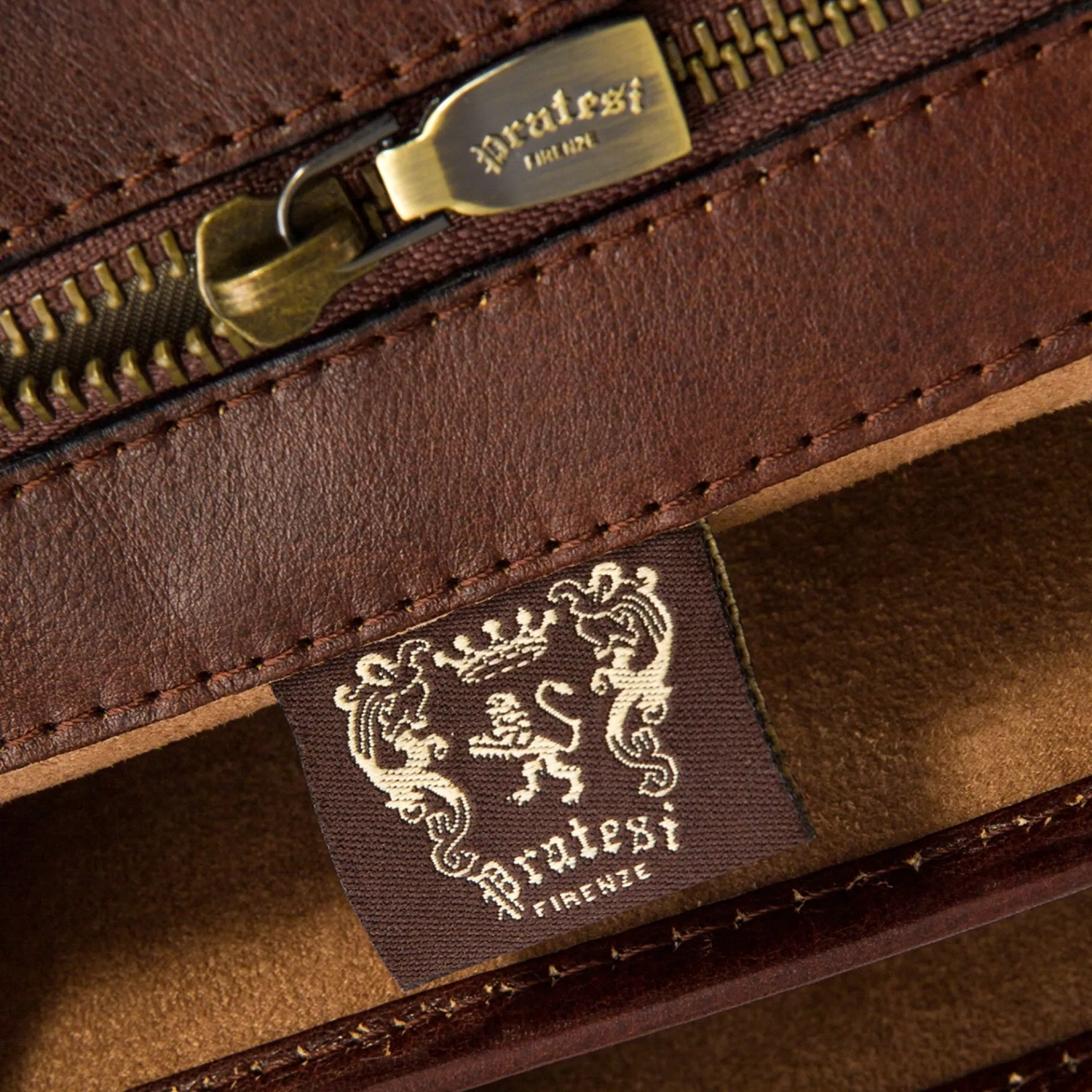 vallombrosa__borsa__ore_i_6.webp GUIDOMAGGI Pratesi Bags>Vallombrosa - borsa 24 ore in Pelle Made in Italy